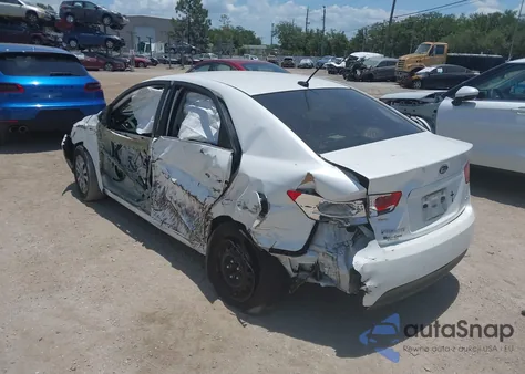 2013 Kia Forte Ex z USA, uszkodzony, nr VIN KNAFU4A25D5734970